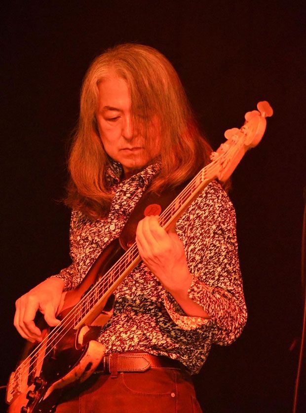 Tetsuhiro Jonesy I Shimoda - Bass Guitar